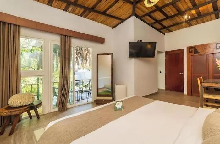 Casa Anzures Thematic Hotel