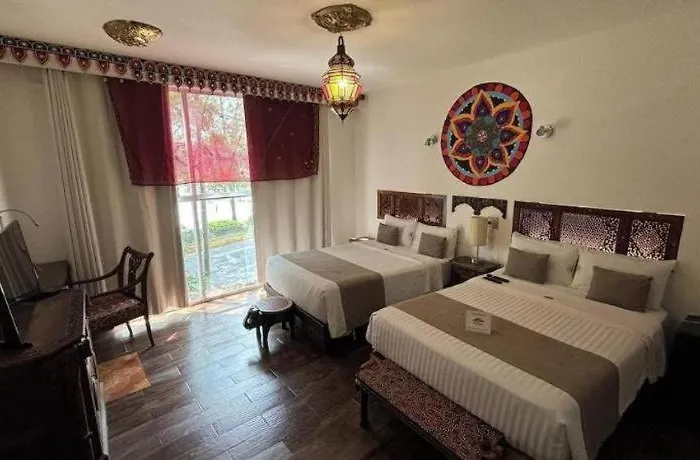 Casa Anzures Thematic 3*