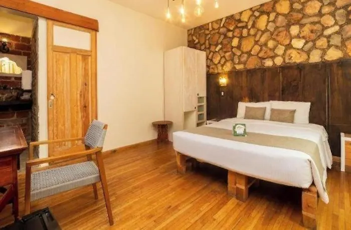 Casa Anzures Thematic 3*