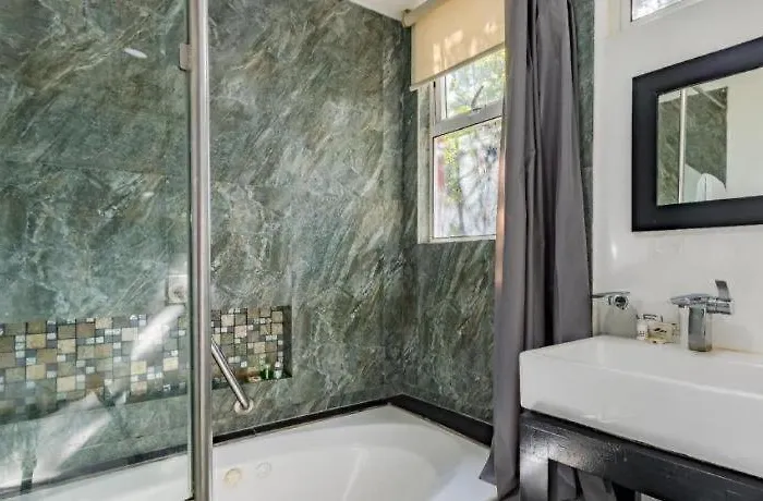 Hotel Casa Anzures Thematic